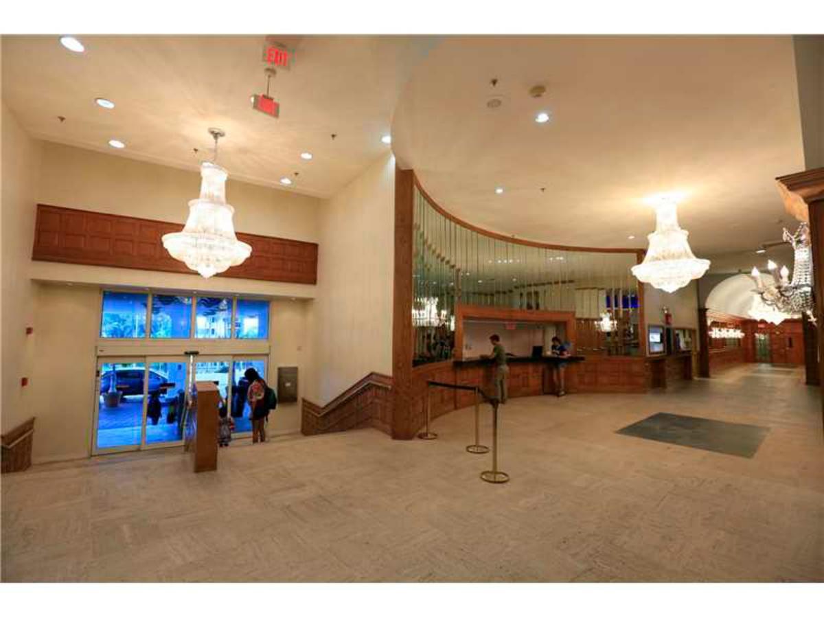 Castle Beach Resort Apartment Маями Бийч Екстериор снимка