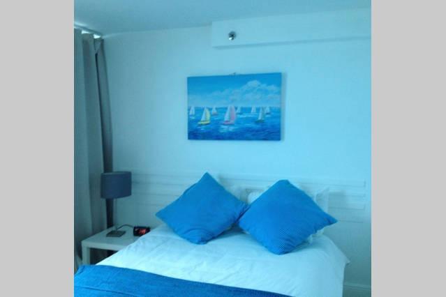 Castle Beach Resort Apartment Маями Бийч Екстериор снимка